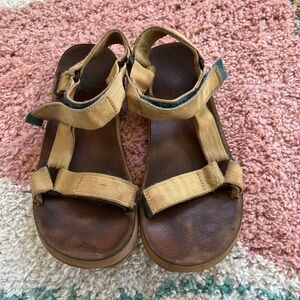Men’s leather tevas